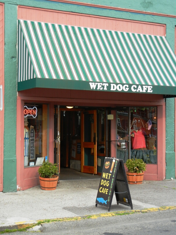 Astoria Wet Dog Cafe