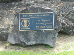 Hilo-Lilioukalani-Garden-plaque_thumb.JPG