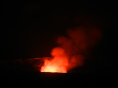 Volcano-Park-Kilauea-caldera-night_thumb.JPG
