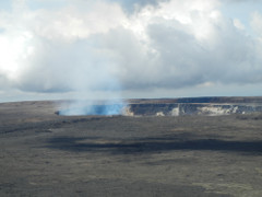Volcano-Park-Kilauea-caldera_thumb.JPG